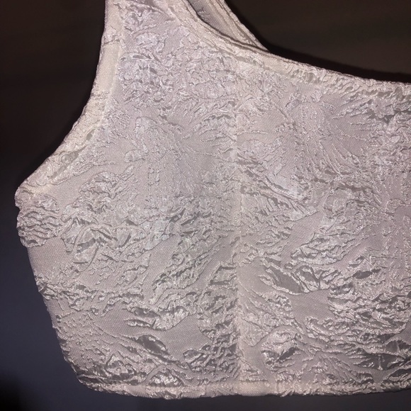 White cropped tank - Picture 2 of 3